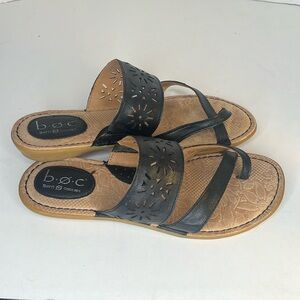 b.o.c. Casaba Black loop toe sandals sz 8